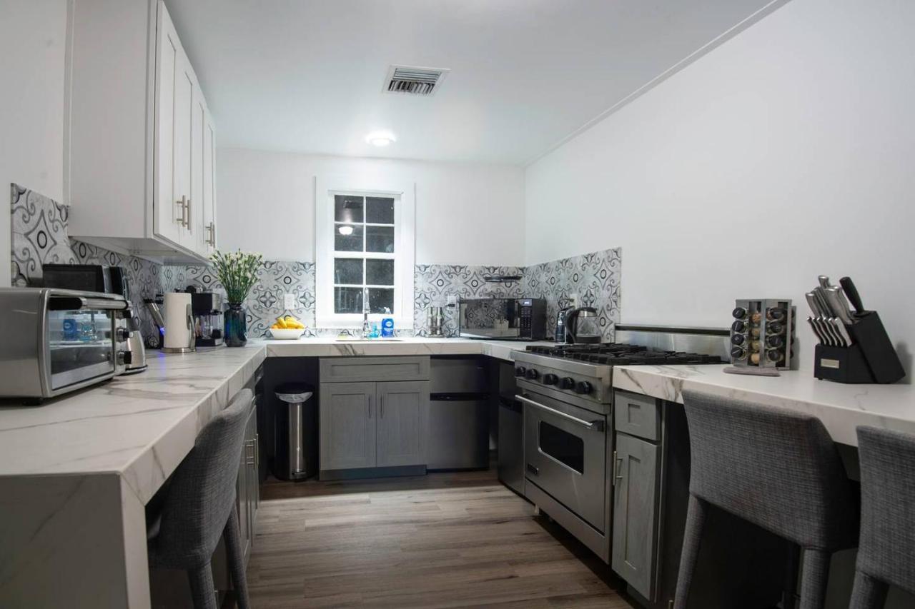4 Bedroom - Sleeps 8! Celebrity Villa Next To Frenchman St Ню Орлиънс Екстериор снимка